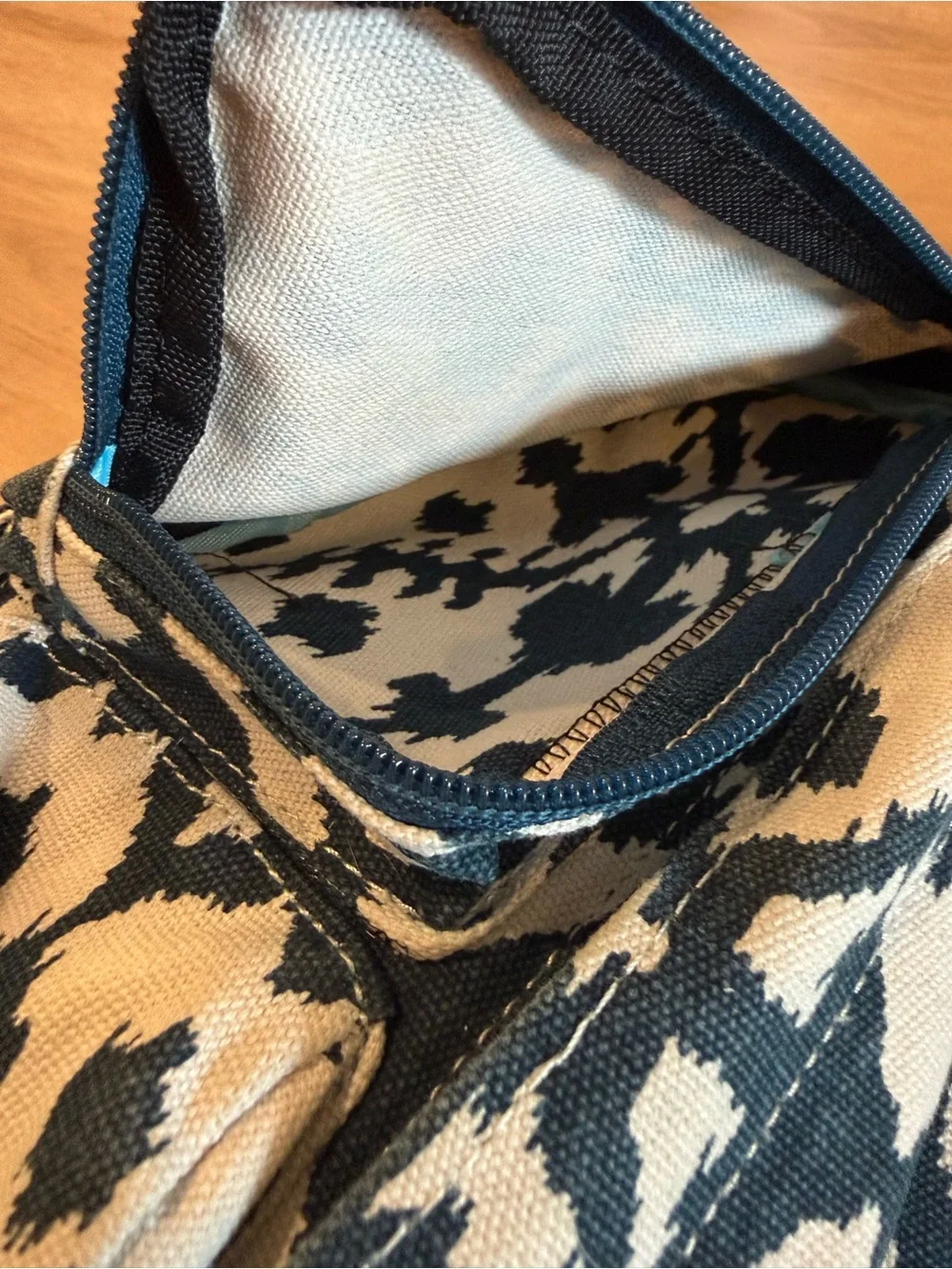 Kavu Cream & Navy Patterned Sling Pack